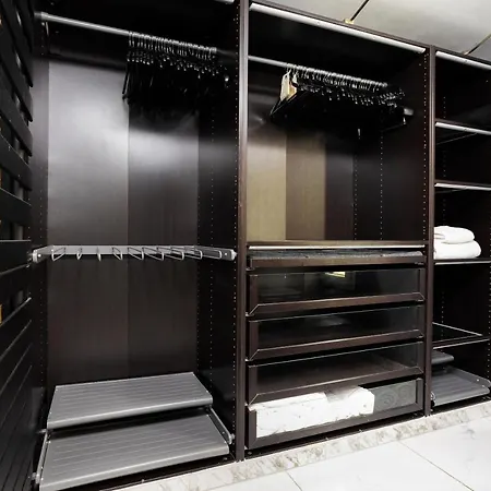 Luxury Loft In Center Next To Metro Appartement Parijs