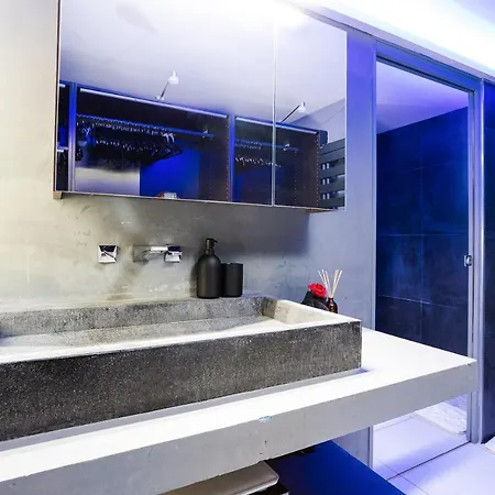 Luxury Loft In Center Next To Metro Appartement